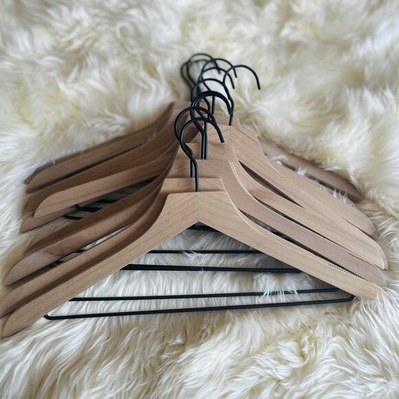 Brightroom | Set of 10 Non-Slip Wooden Clothes Hangers - Picture 1 of 4